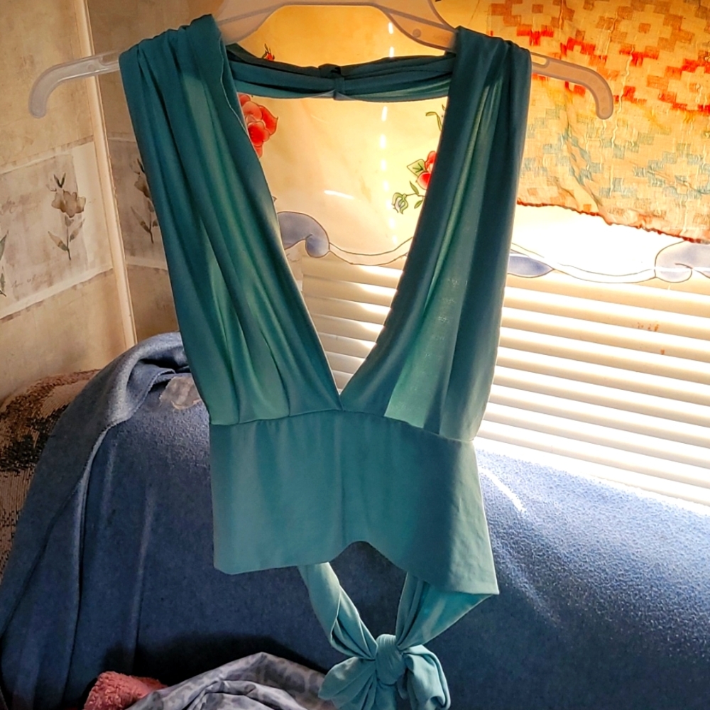 Halter top